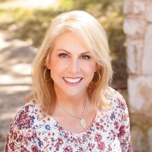 Meet your Posher, Kelley